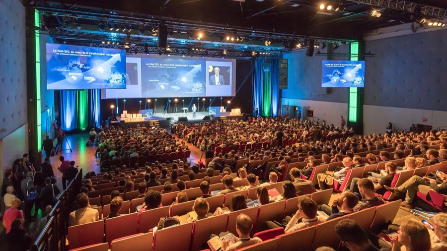 Grande conférence internationale en auditorium